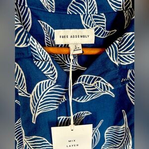 Men’s Free Assembly SzL casual polo NWT